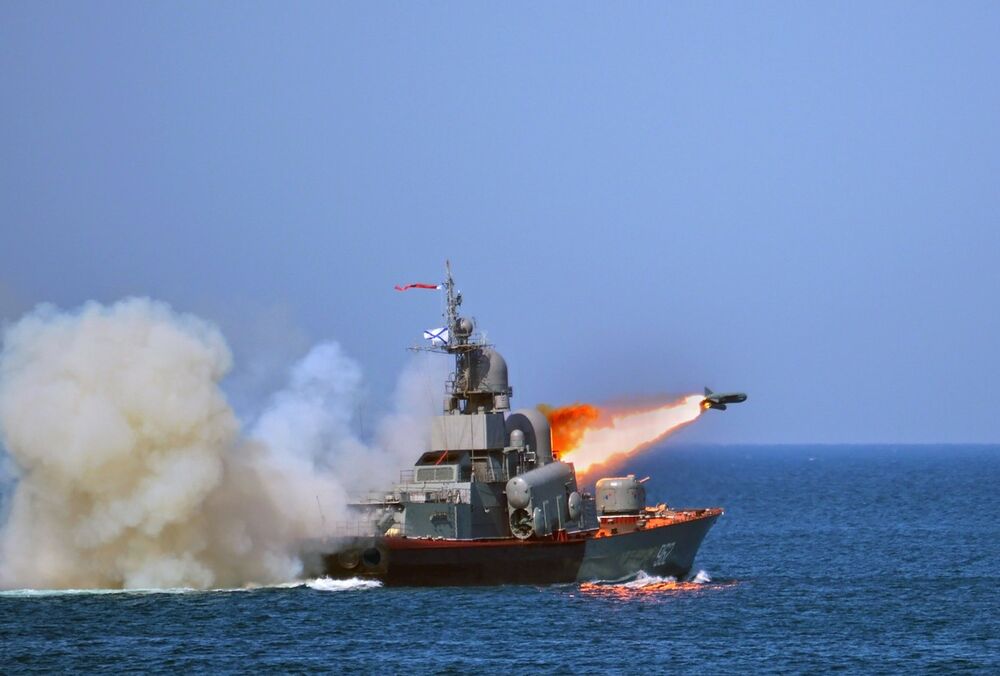 Массированный обстрел Украины: Ким сообщает о новых запусках ”Калибров” и дронов-камикадзе Массированный обстрел Украины: Ким сообщает о новых запусках ”Калибров” и дронов-камикадзе