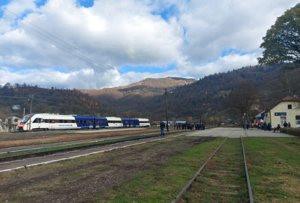 Україна та Румунія відновили залізничне сполучення біля кордону