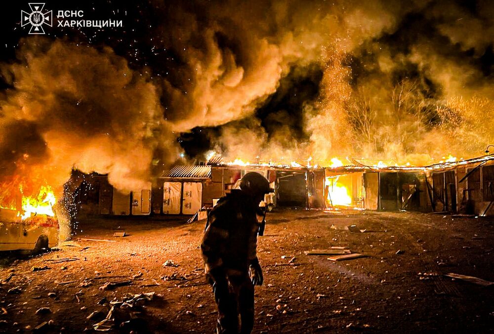 Російська авіація скинула авіабомби на Куп'янськ: поранено трьох людей (фото)