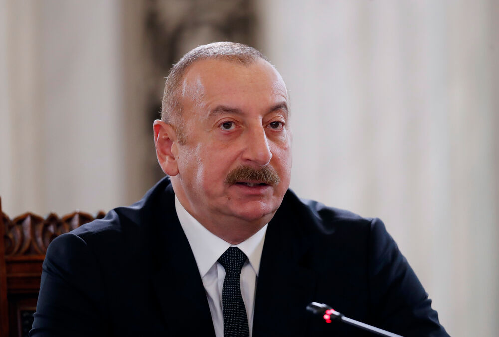 Президент Азербайджана отменил поездку на парад в Москву