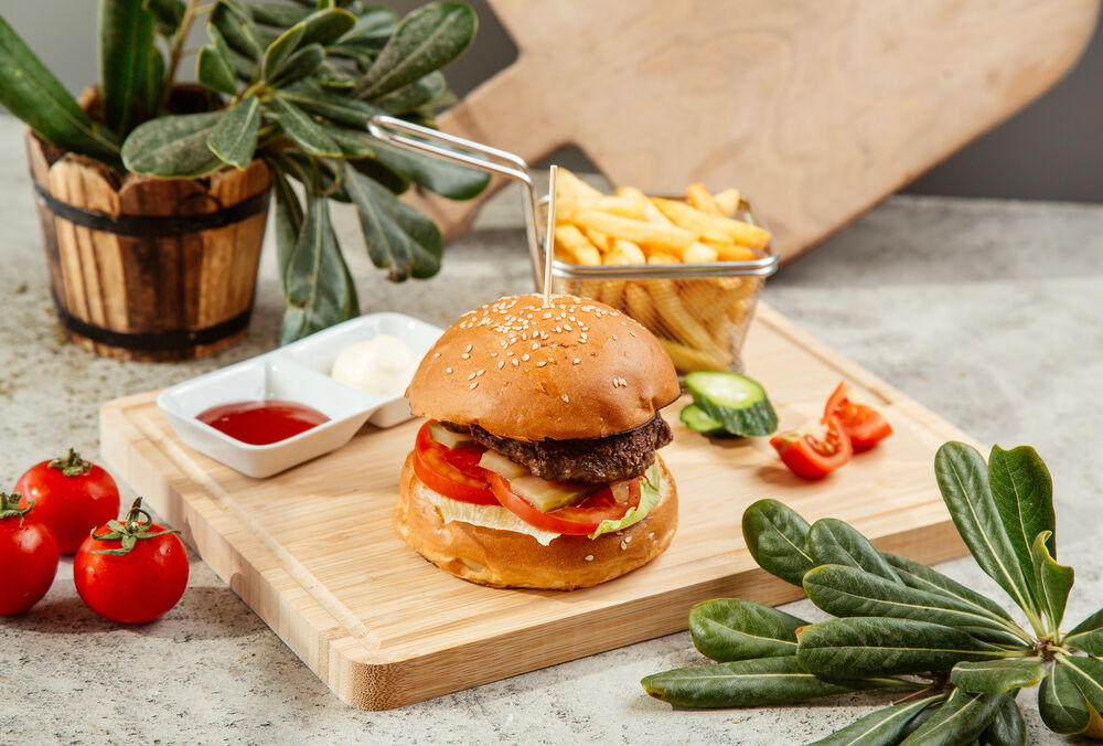 McDonald's откроется, но не будет работать во время воздушных тревог