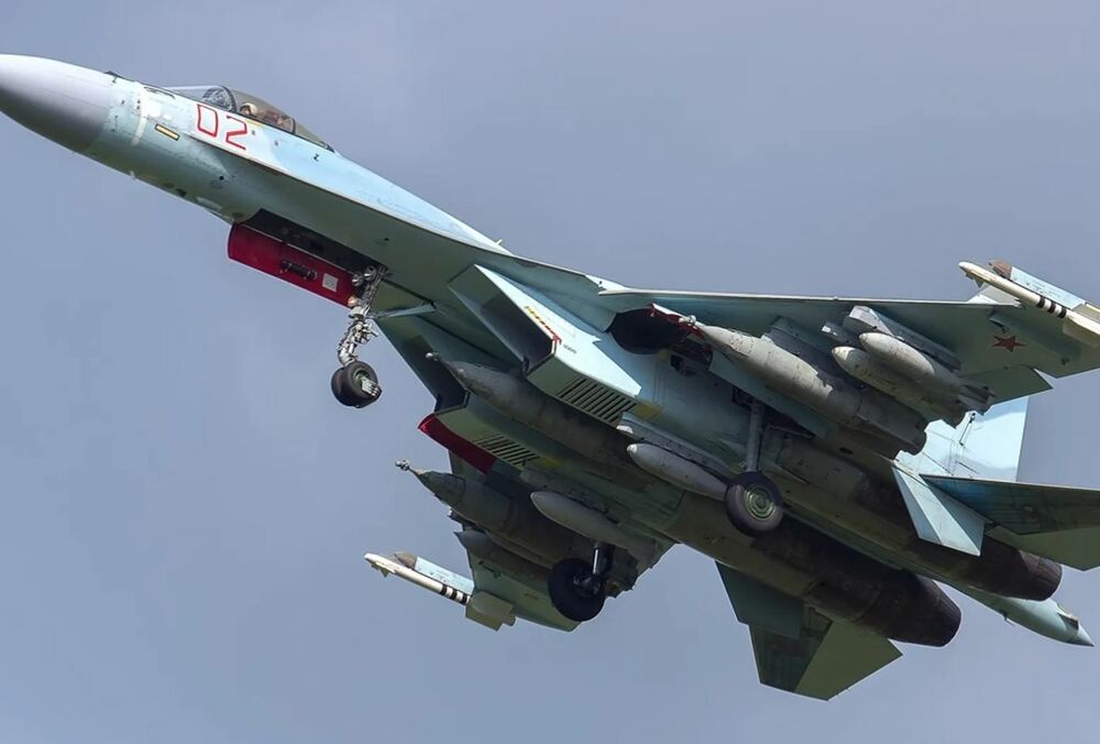 Россия сбросила авиабомбу на Сумы