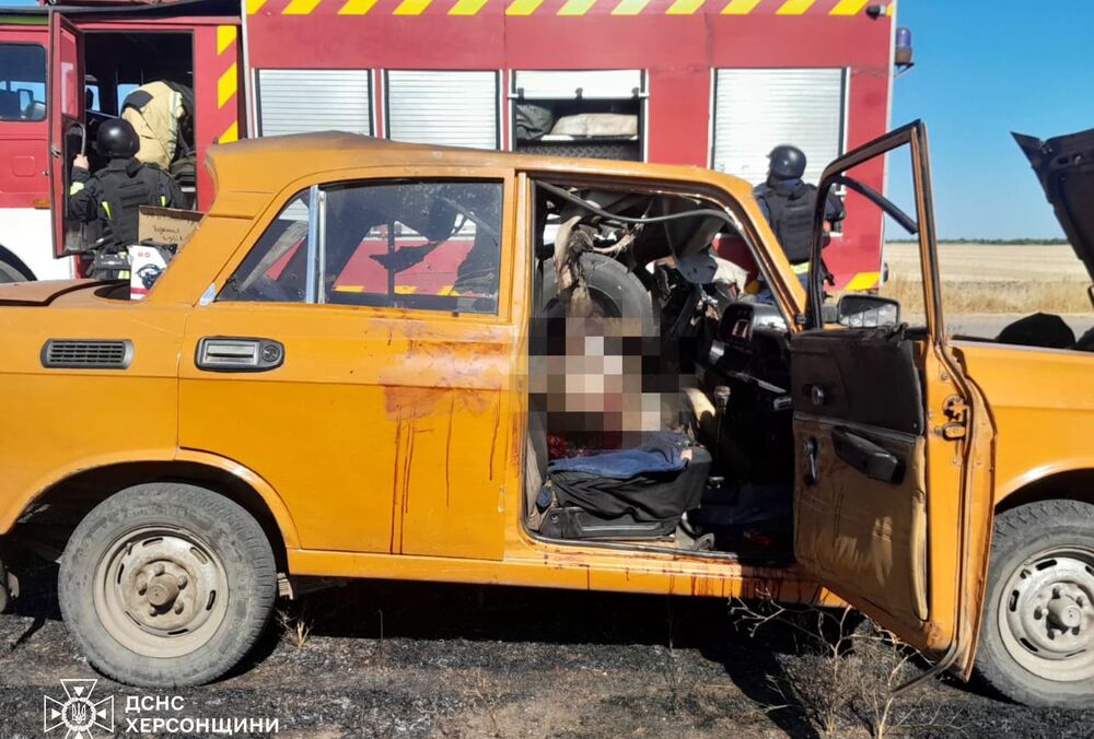 Двоє людей загинули після російської атаки дроном на автомобіль під Куп'янськом