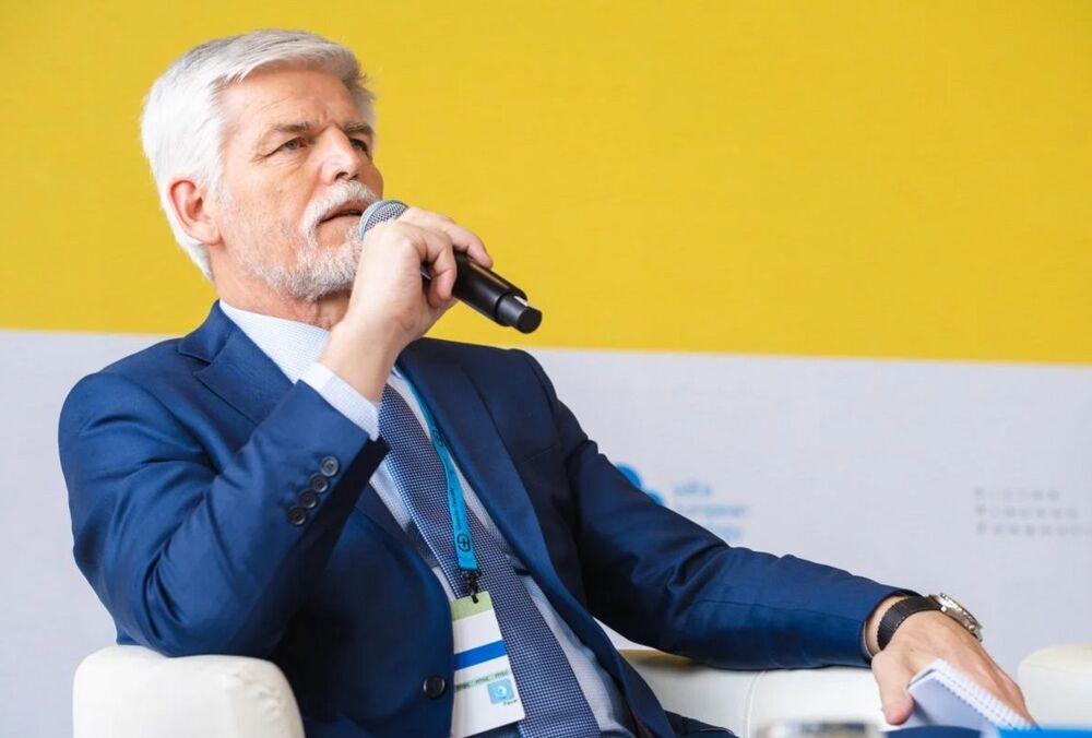 Президент Чехии не исключает, что в следующем году будут ”серьезные сдвиги” в войне с РФ