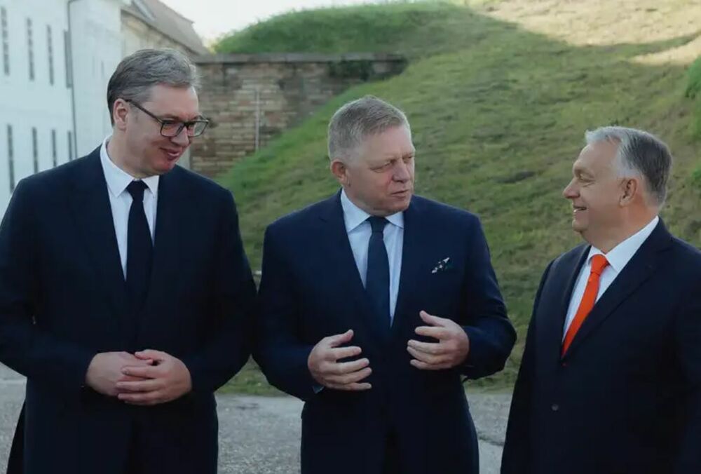 Трамп вдохновил авторитарные режимы Венгрии, Сербии и Словакии на борьбу с неправительственными организациями