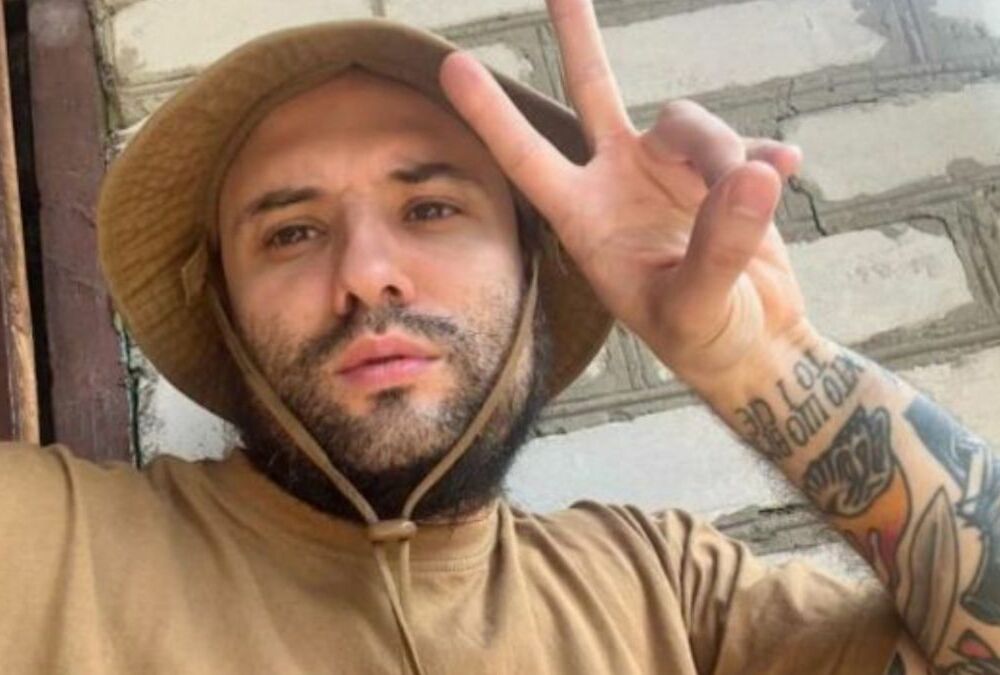 Комику Виктору Розовому поставили титановую пластину после ранения