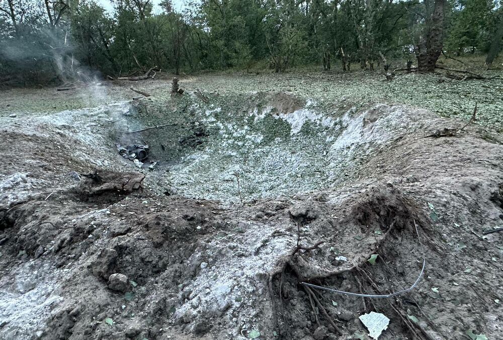 Появилось видео с моментом удара ракеты по отелю в Запорожье