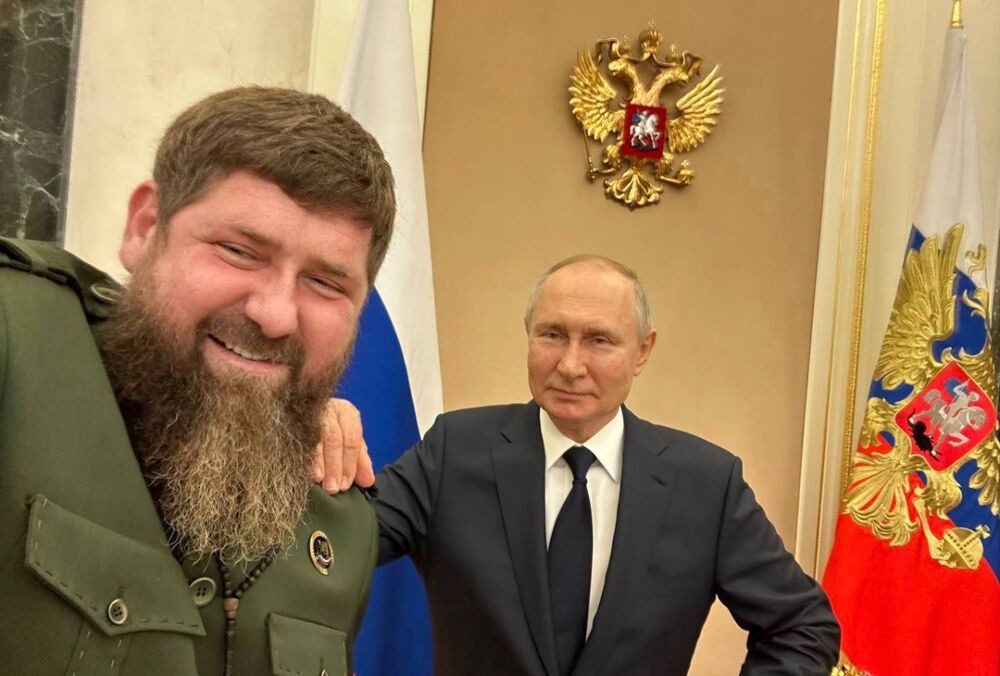 Кадиров у день народження Путіна заявив, що вибори в Росії треба скасувати Кадиров у день народження Путіна заявив, що вибори в Росії треба скасувати