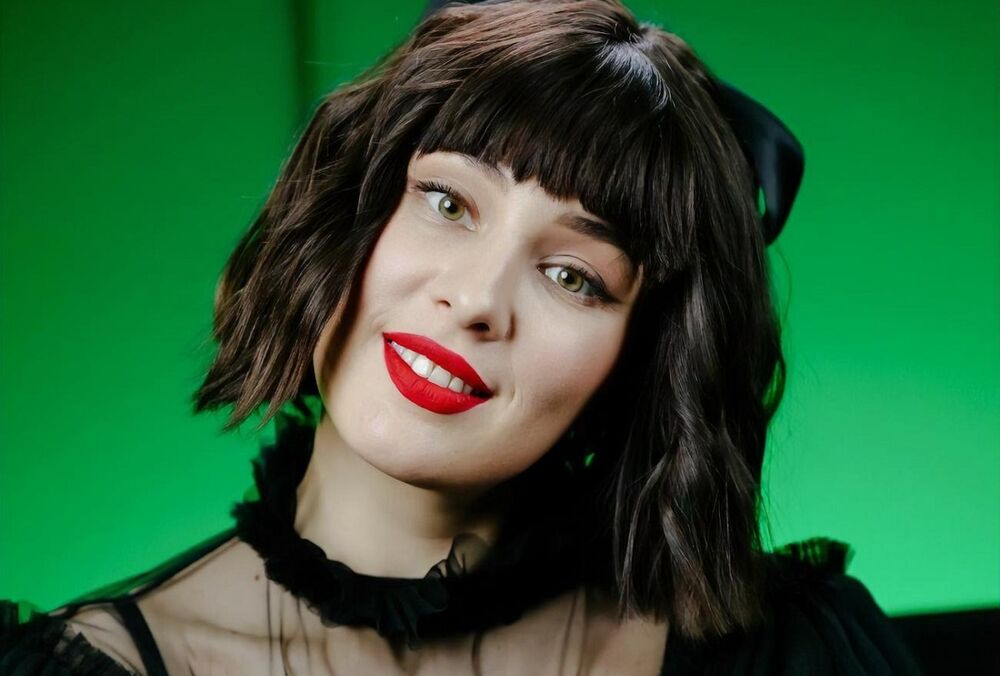 Співачка MARUV у свій день народження повідомила про вагітність