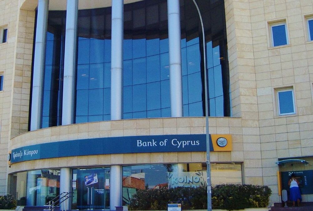 Крупнейший банк Кипра закрыл около 20 тысяч счетов российских граждан