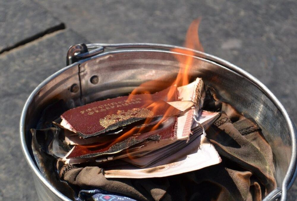 Генштаб: оккупанты в Запорожской области лишили зарплат людей без гражданства РФ