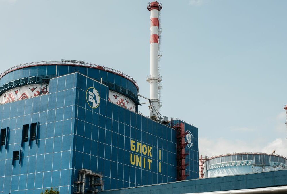 ”Традиционная российская ”пугачка”: Данилов прокомментировал атаку Шахедами вблизи Хмельницкой АЭС 