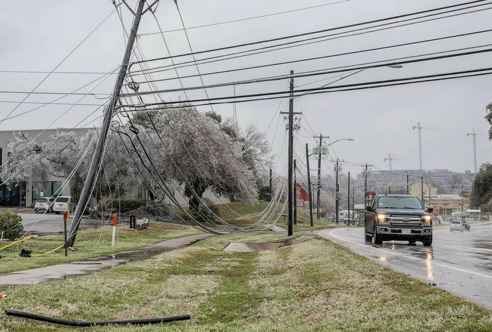 Техас потерпає від крижаного шторму: є загиблі