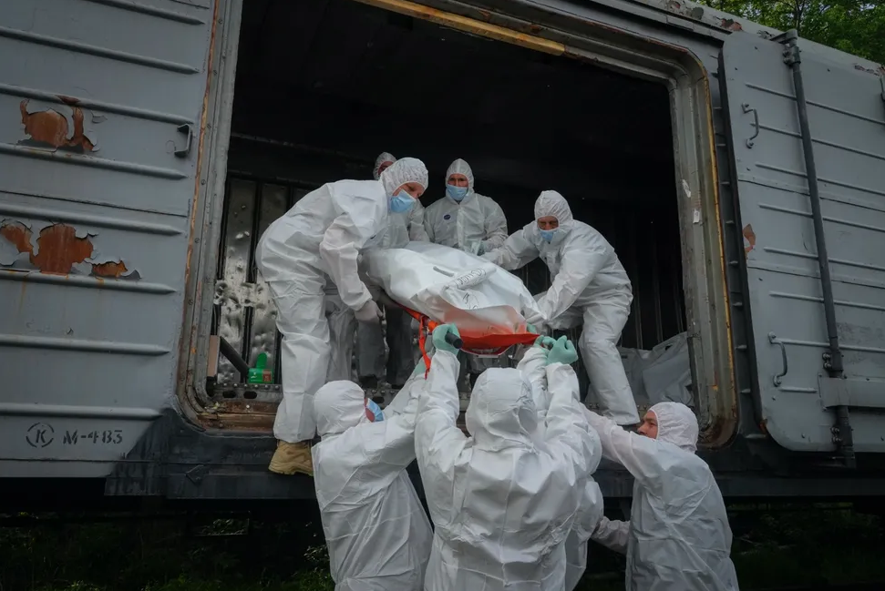 УЗ готова безкоштовно допомогти російським матерям забрати тіла військових