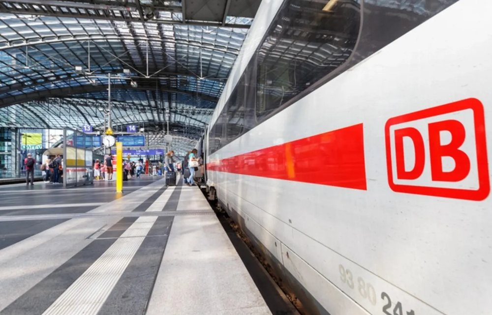 Українці можуть безкоштовно їздити поїздами у Німеччині: в яких випадках