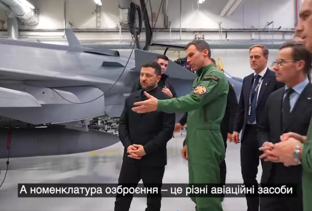 Перші винищувачі Gripen можуть з'явитися в Україні вже 2026 року Перші винищувачі Gripen можуть з'явитися в Україні вже 2026 року