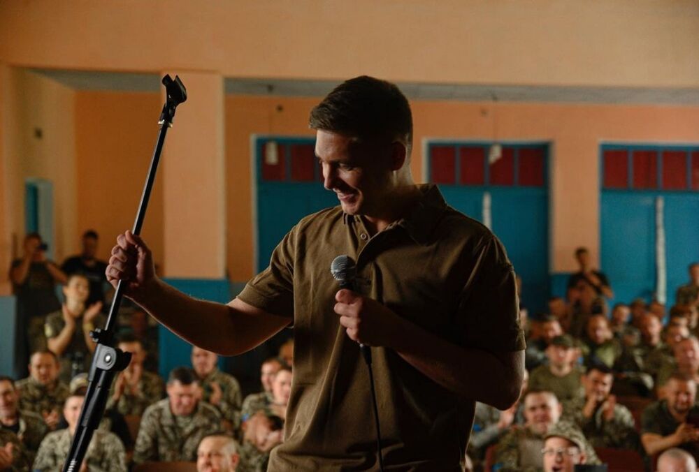  Володимир Остапчук представив новий новорічний хіт