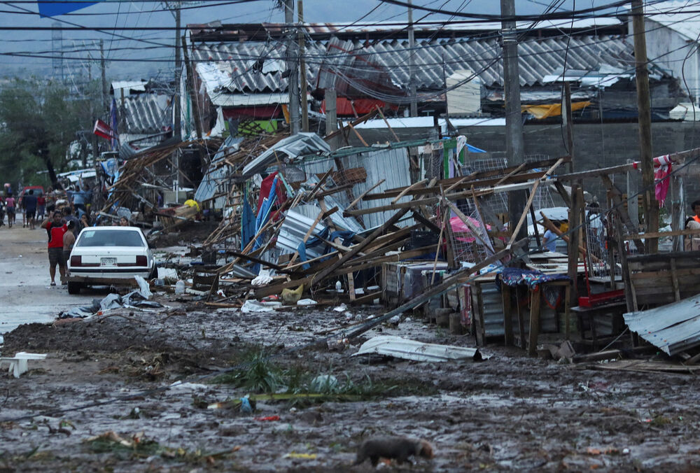Через ураган у Мексиці масово гинуть люди