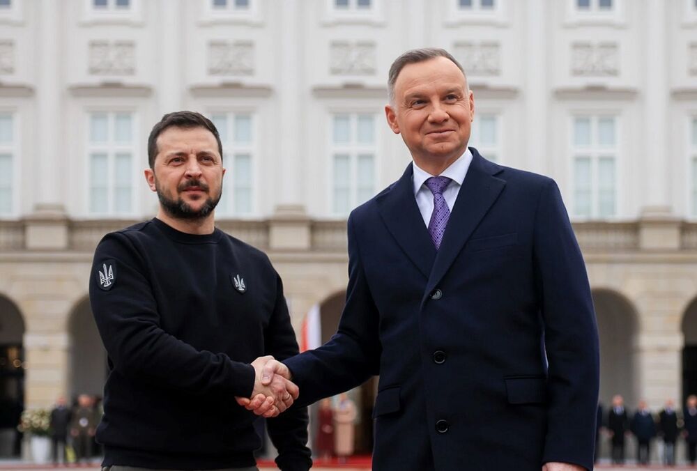 На зустрічі з Дудою Зеленський удостоївся найвищої нагороди у Польщі