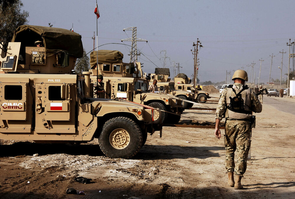 Польща перекидає до кордону з Білоруссю 10 тисяч солдатів