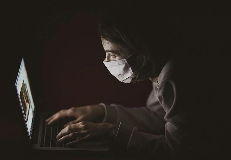 Советы психотерапевта: как сохранить нервную систему во время разгула COVID-19