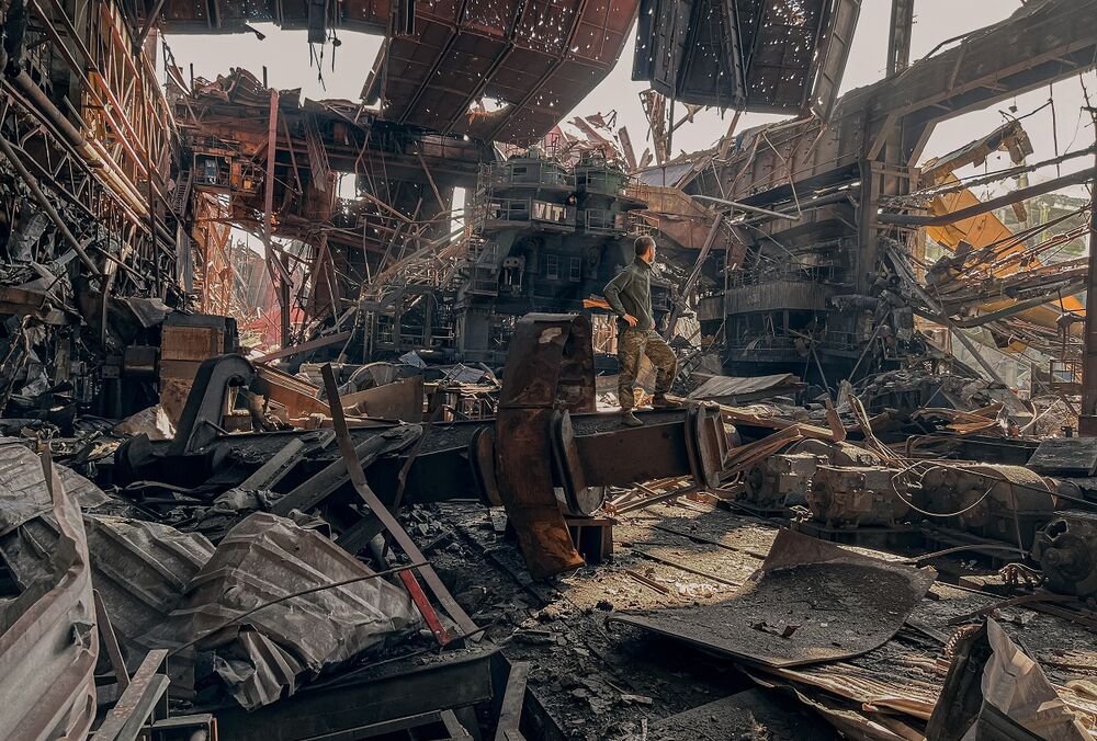 ”Пленных почти не кормят”: жена бойца ”Азовстали” рассказала об ужасном состоянии пленных