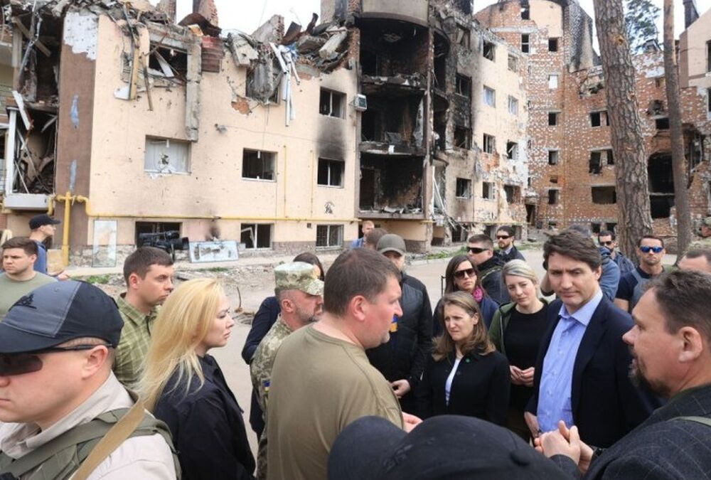 Увидел зверства россиян своими глазами: премьер-министр Канады посетил Украину 