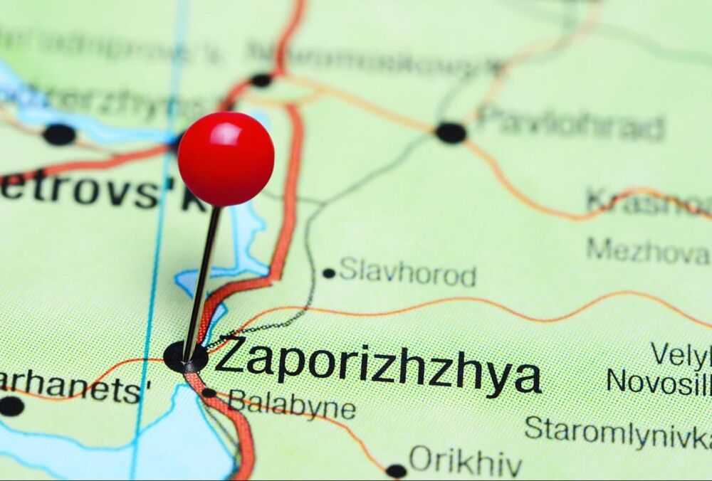 Вранці окупанти вдарили ракетами по Запоріжжю: відомо про ”прильоти” по житлових кварталах та поранених 