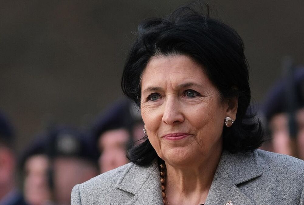 Правляча проросійська партія в Грузії запустила процедуру імпічменту президента Правляча проросійська партія в Грузії запустила процедуру імпічменту президента