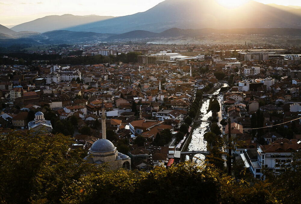 Украинцев призвали воздержаться от поездок в Сербию и Косово