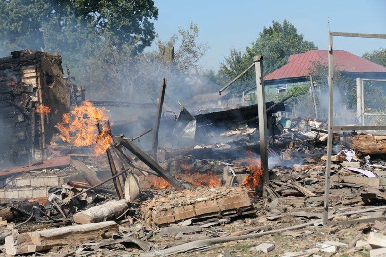 Російські військові атакували Ямпіль з авіації