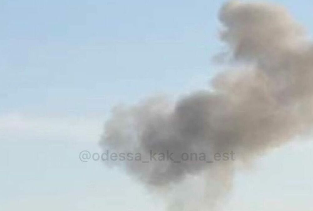 Очередной ракетный удар по Одессе: среди погибших есть дети 