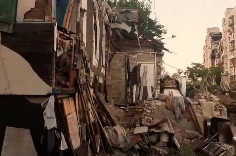 Андрющенко показав жахливі кадри із Маріуполя, які зводять нанівець брехню РФ  Андрющенко показав жахливі кадри із Маріуполя, які зводять нанівець брехню РФ