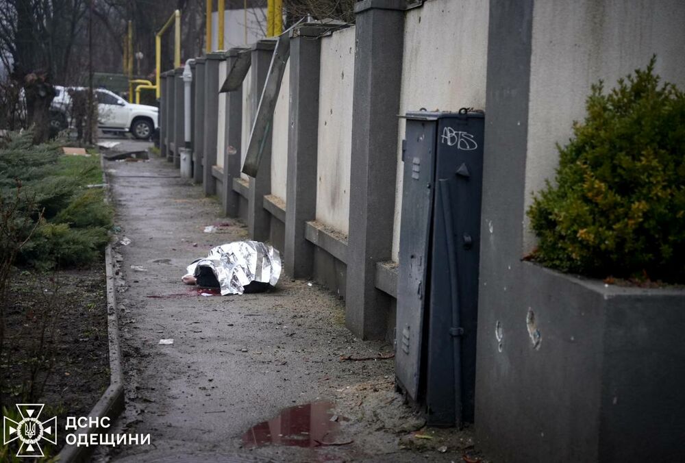 Удар по Одессе: генпрокурор говорит, что число жертв уже 19