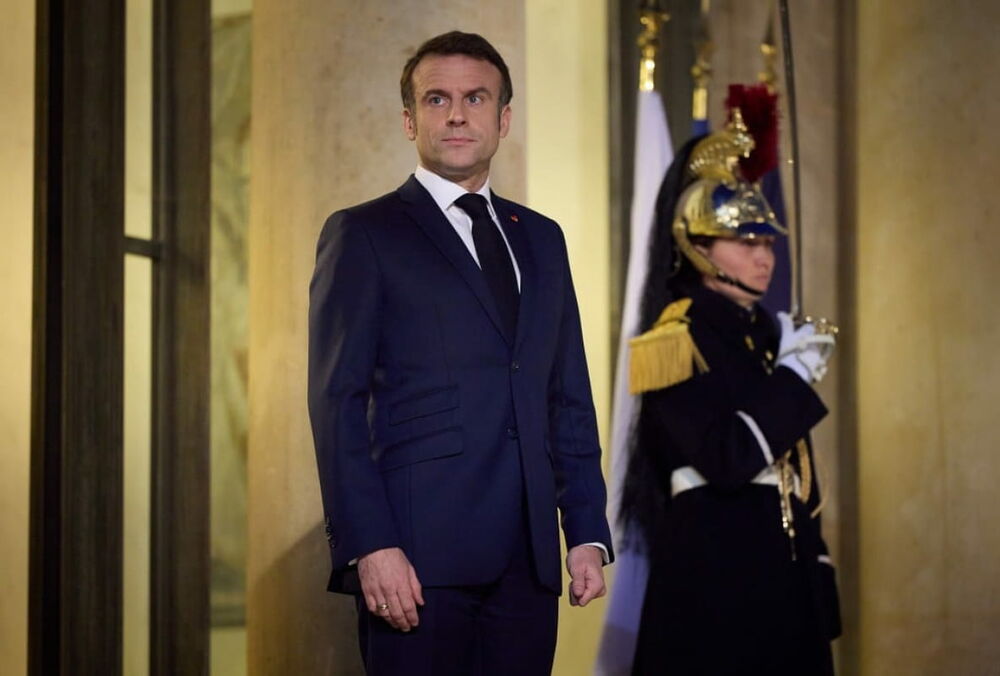 Макрон прокомментировал свое заявление о вводе войск в Украину