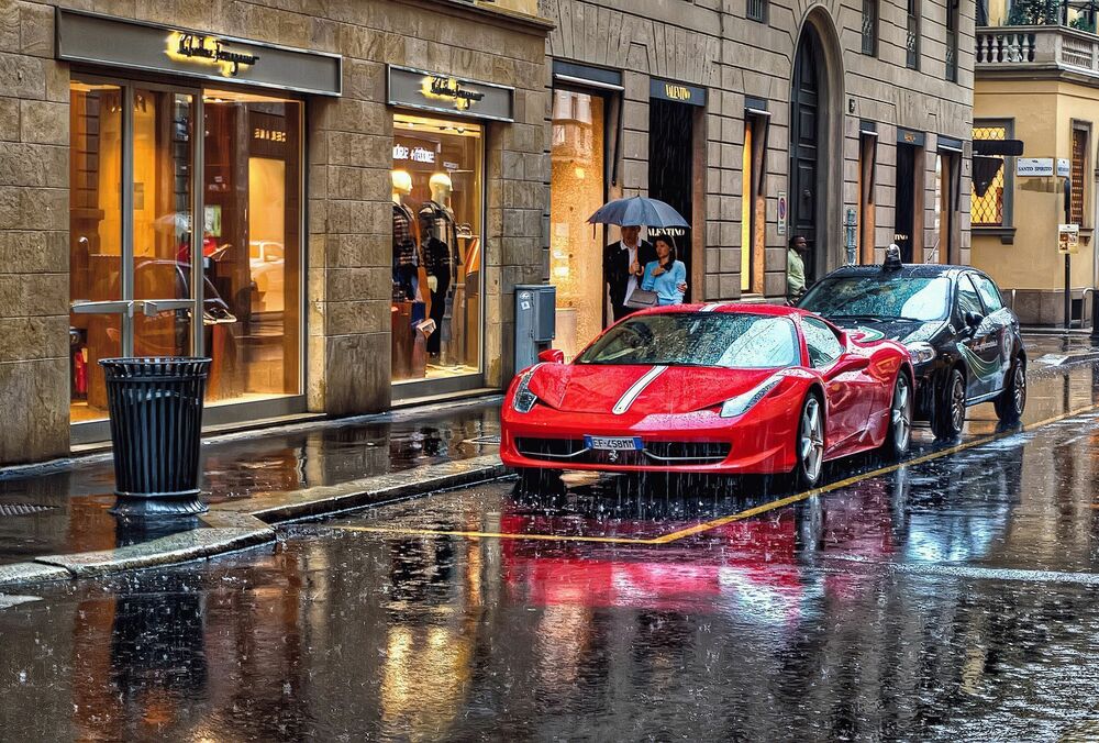 Злодії-акробати використовують Instagram, щоб пограбувати будинку міланських знаменитостей