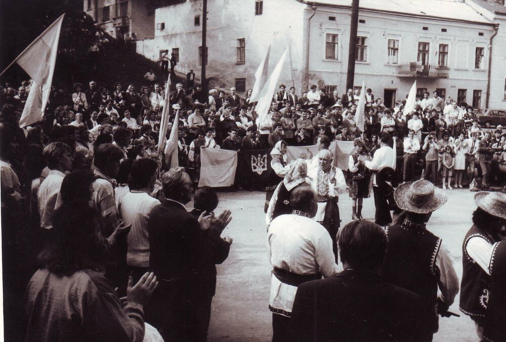 Україна 30: зародження музики, телебачення і кіно — чим запам'ятався 1992 рік