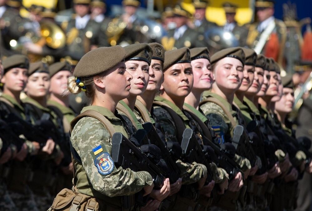Міноборони хоче брати на військовий облік навіть вагітних жінок із дітьми малолітнього віку Міноборони хоче брати на військовий облік навіть вагітних жінок із дітьми малолітнього віку