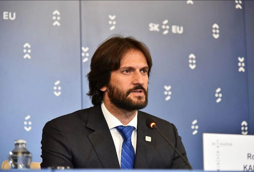 В уряді Словаччини закликали Україну до мирних переговорів з РФ через ”заморожену ситуацію”