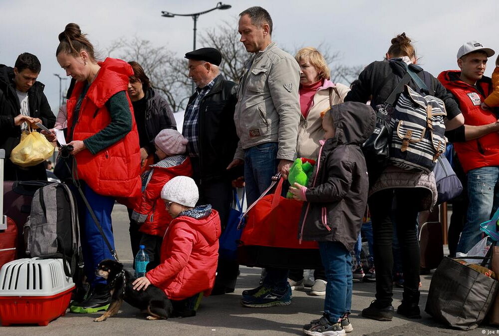 В Кабмине ожидают, что в Украину вернутся меньше 2 млн беженцев из 9,5 В Кабмине ожидают, что в Украину вернутся меньше 2 млн беженцев из 9,5