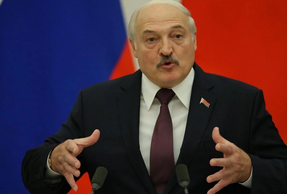 Санкции не помеха: Лукашенко похвастался совместным производством с РФ ”любых типов вооружения” Санкции не помеха: Лукашенко похвастался совместным производством с РФ ”любых типов вооружения”