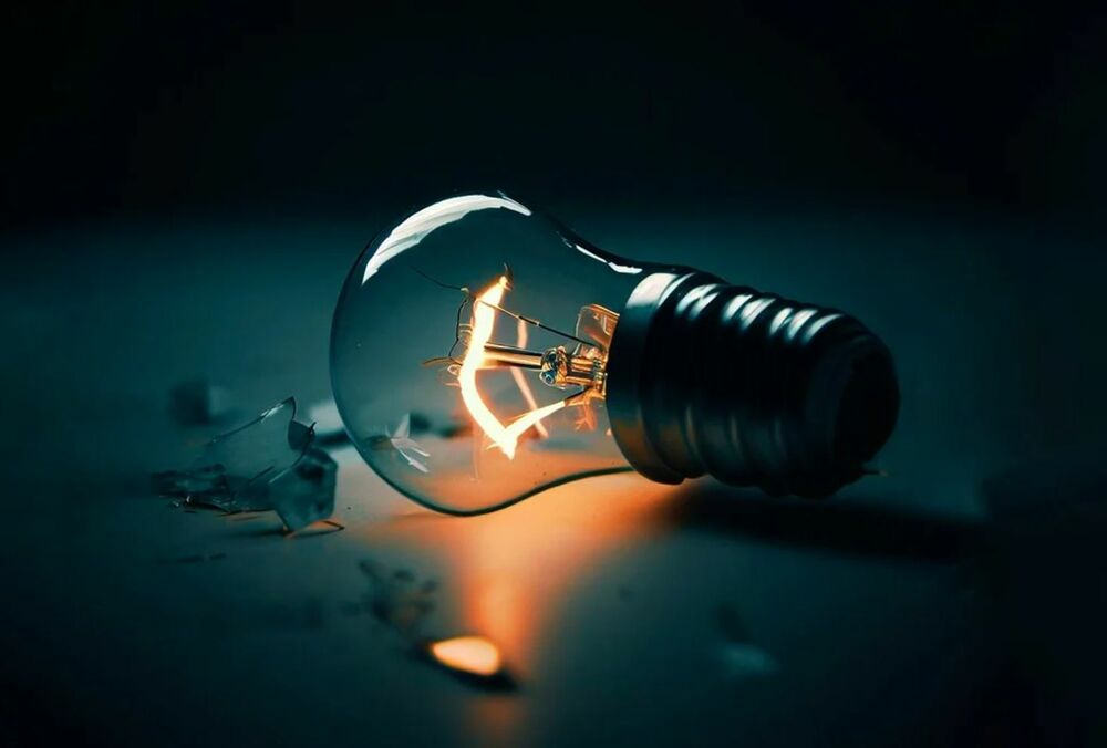 Сегодня вечером из-за новых ракетных ударов возможны отключения света по всей стране