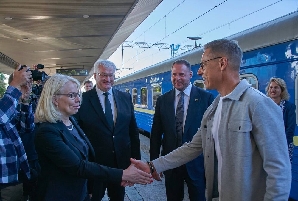 Президент Финляндии приехал в Киев Президент Финляндии приехал в Киев