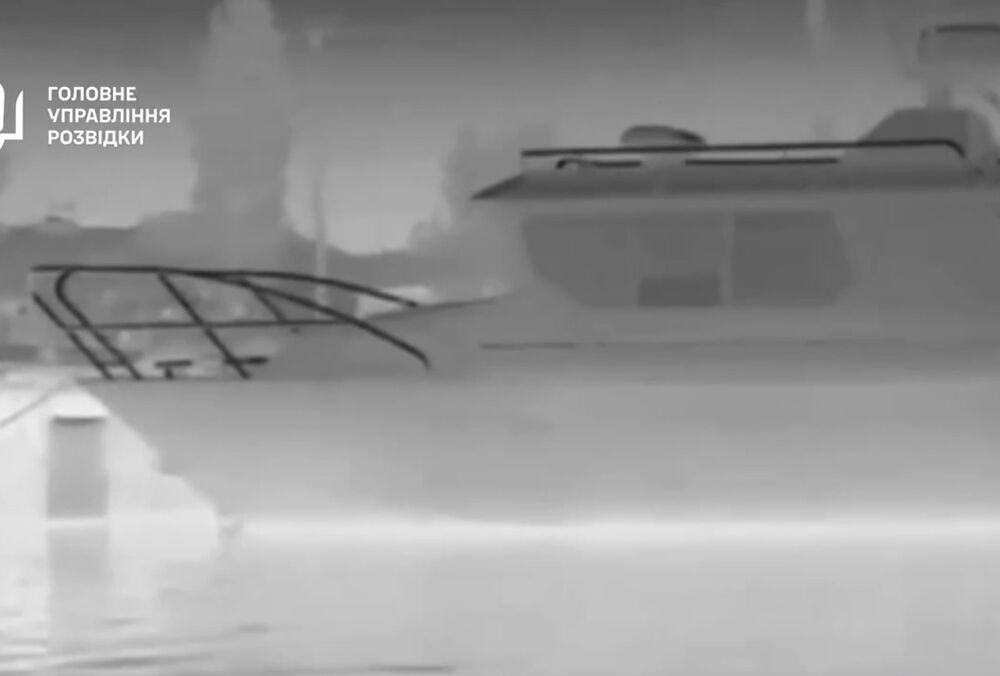 У Криму український морський дрон знищив чергове судно росіян