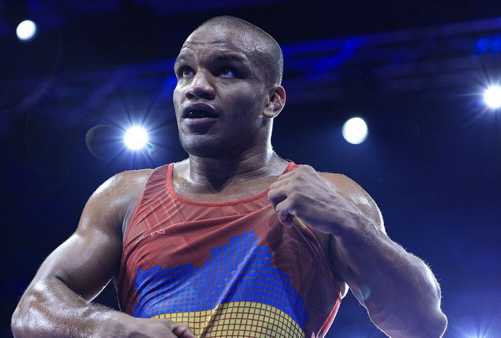 Жан Беленюк анонсував завершення кар'єри