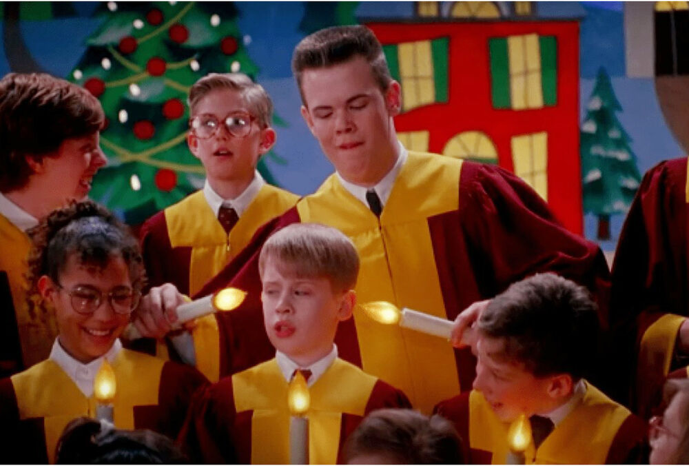 Звезду ”Один дома” признали виновным в нападении на девушку 