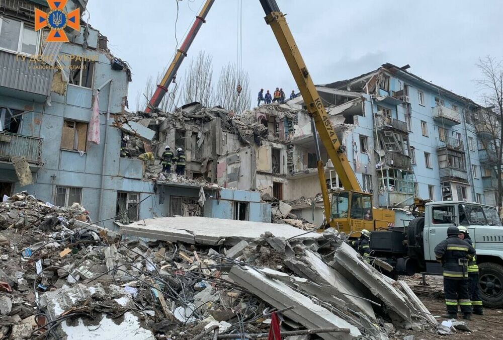 Удар по Запоріжжю: на місці зруйнованого будинку завершили розбір завалів