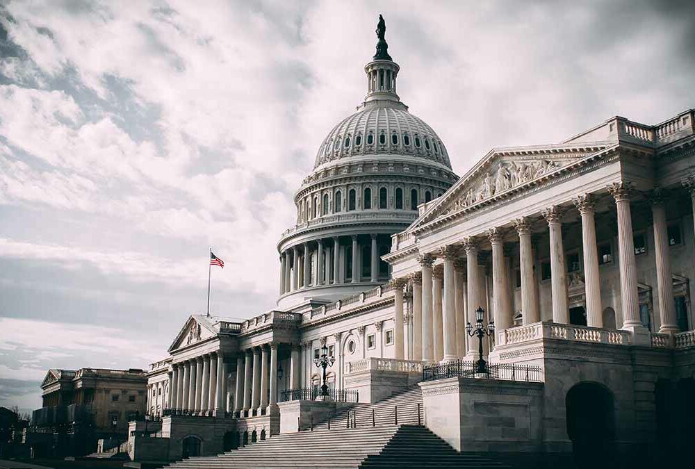 Новый глава Палаты представителей США хочет рассмотреть отдельно помощь Украине и Израилю Новый глава Палаты представителей США хочет рассмотреть отдельно помощь Украине и Израилю