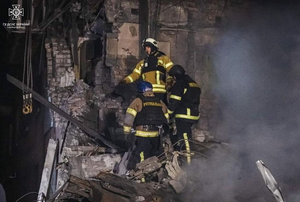 В Новогродовке спасатели нашли тело второй жертвы российского обстрела