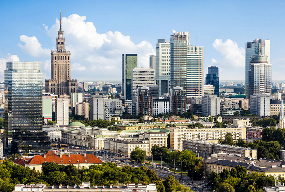 Польща може закрити усі пункти пропуску з Білоруссю, - Моравецький